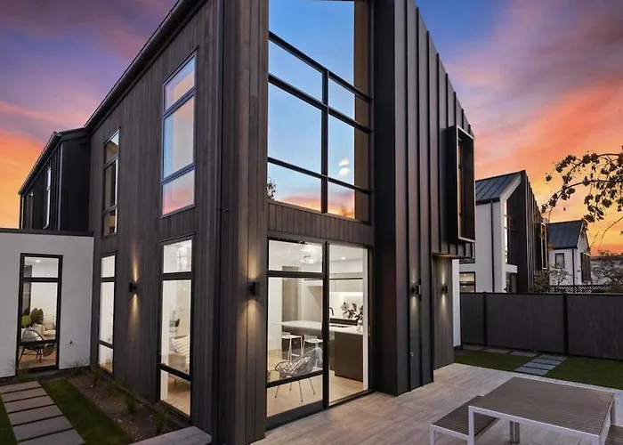 Repton City Townhouse - Merivale